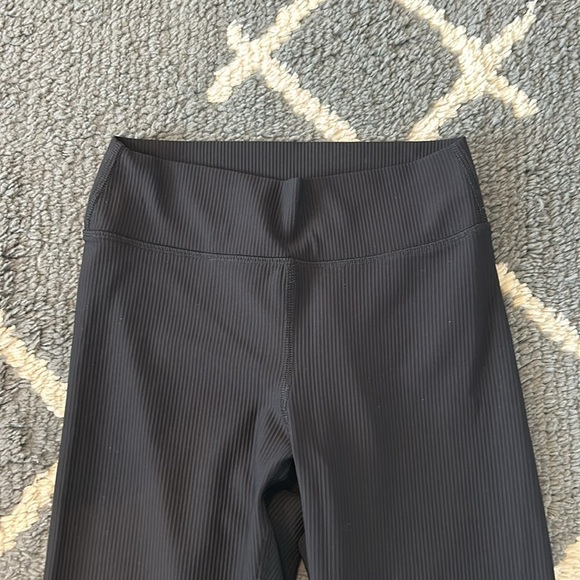 Old Navy Powersoft Ribbed Flare with Split Pants - Picture 4 of 6